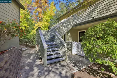 600 Suntree Lane #608, Pleasant Hill, CA 94523 - Photo 4