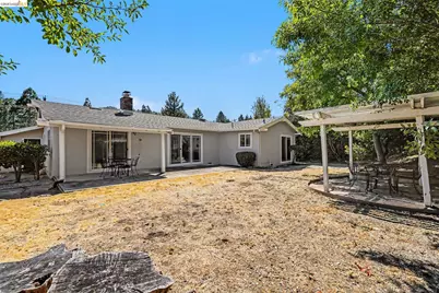 649 Moraga Way, Orinda, CA 94563 - Photo 34