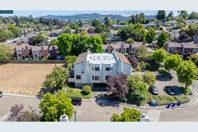 1707 Dalessi Dr, Pinole, CA 94564 - Photo 58