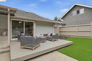 8170 Surrey Ln, Oakland, CA 94605 - Photo 44