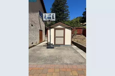 140 Travalini Ct, El Sobrante, CA 94803 - Photo 52