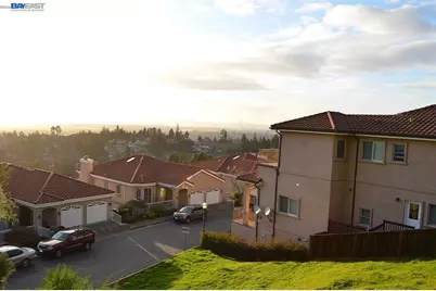 4320 Terrabella Way, Oakland, CA 94619 - Photo 12