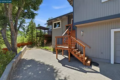 141 Donaleen Ct, Martinez, CA 94553 - Photo 34