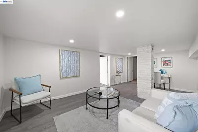 340 Munich St, San Francisco, CA 94112 - Photo 22