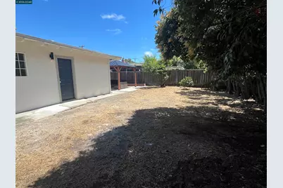 2755 Eastgate Ave, Concord, CA 94520 - Photo 14