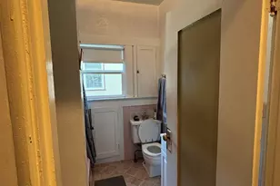 915 39th St, Oakland, CA 94608 - Photo 26