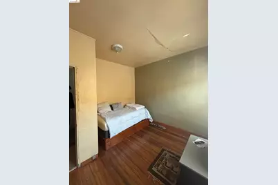 915 39th St, Oakland, CA 94608 - Photo 22