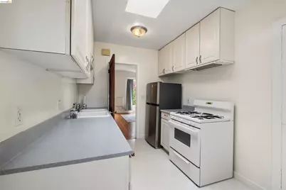 2444 Virginia #B, Berkeley, CA 94709 - Photo 26
