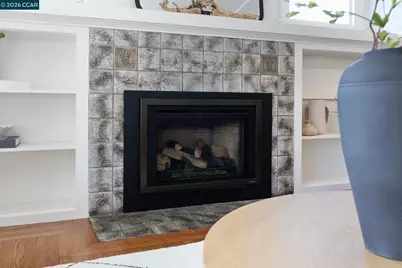 628 Poirier St, Oakland, CA 94609 - Photo 12