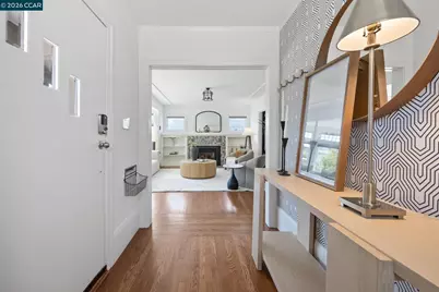 628 Poirier St, Oakland, CA 94609 - Photo 4