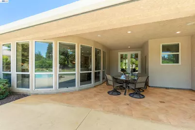 10055 Justamere Ln, Elk Grove, CA 95624 - Photo 44