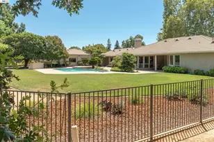 10055 Justamere Ln, Elk Grove, CA 95624 - Photo 52