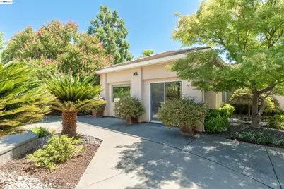 10055 Justamere Ln, Elk Grove, CA 95624 - Photo 32