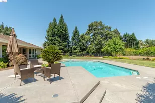 10055 Justamere Ln, Elk Grove, CA 95624 - Photo 42