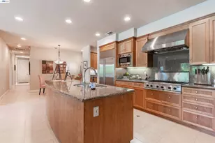 10055 Justamere Ln, Elk Grove, CA 95624 - Photo 18