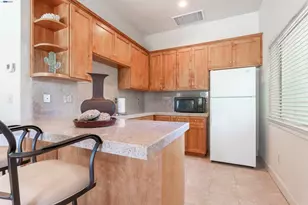 10055 Justamere Ln, Elk Grove, CA 95624 - Photo 38