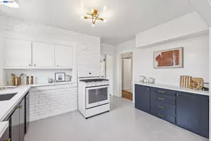 4220 Suter St, Oakland, CA 94619 - Photo 12