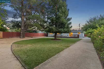 4319 Pembroke Dr, Concord, CA 94521 - Photo 46