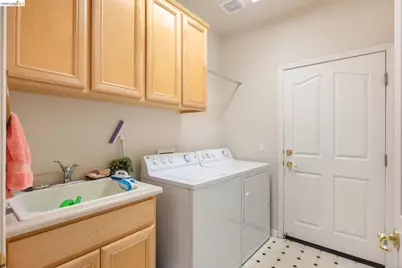 725 Richardson Drive, Brentwood, CA 94513 - Photo 16