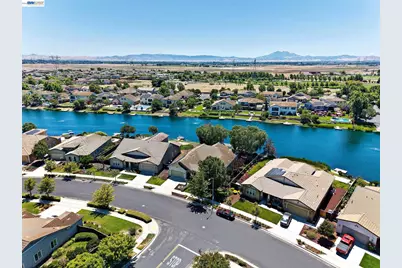 2771 Manresa Shore Ln, Oakley, CA 94561 - Photo 50