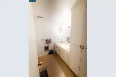 155 Canal St #12, San Rafael, CA 94901 - Photo 8