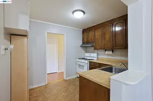 505 9th St, Tracy, CA 95376 - Photo 10