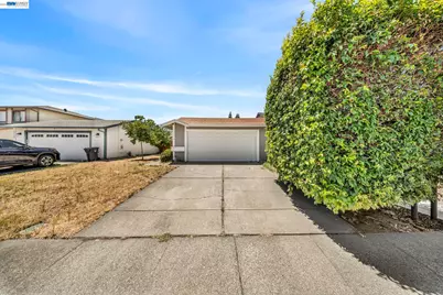 1718 Daniel Ct, Fairfield, CA 94533 - Photo 2