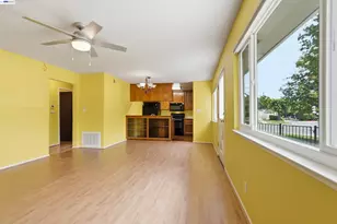 9079 Pinata Way, Sacramento, CA 95826 - Photo 8
