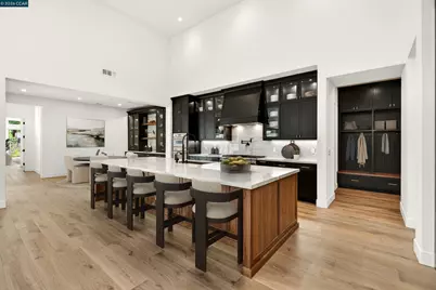 1090 Borrette Court, Napa, CA 94558 - Photo 8
