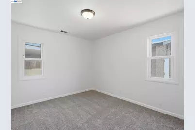 3887 Shasta Cir, Pittsburg, CA 94565 - Photo 12
