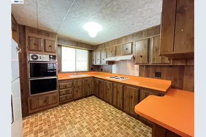 29000 Guildhall Rd, Hayward, CA 94544 - Photo 12