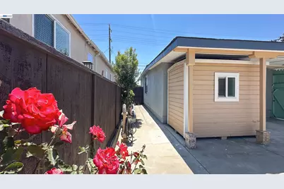 428 Broadmoor Blvd, San Leandro, CA 94577 - Photo 32