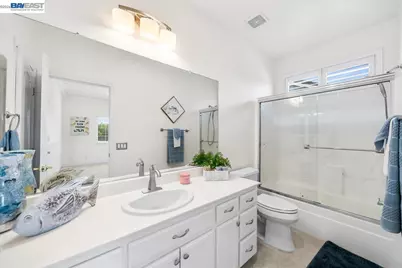 1531 Riverview Ave, Tracy, CA 95377 - Photo 40