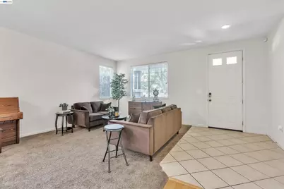 2076 Catalpa Way, Antioch, CA 94509 - Photo 8