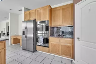 2076 Catalpa Way, Antioch, CA 94509 - Photo 16