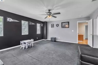 2076 Catalpa Way, Antioch, CA 94509 - Photo 18