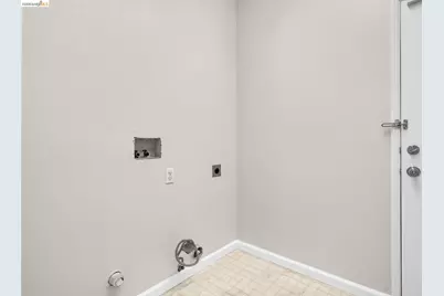 4015 Mount Day Court, Antioch, CA 94531 - Photo 36