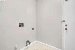 4015 Mt Day Ct, Antioch, CA 94531 - Photo 36