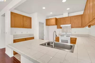 4015 Mount Day Court, Antioch, CA 94531 - Photo 14