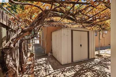 505 9th St, Tracy, CA 95376 - Photo 34