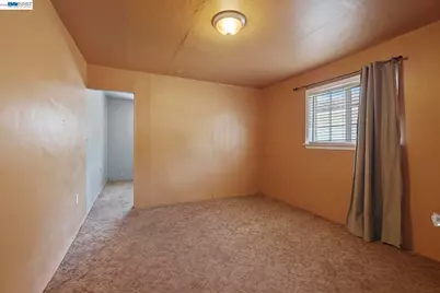 505 9th St, Tracy, CA 95376 - Photo 30