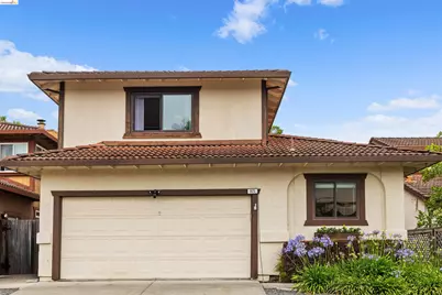 925 Hacienda Cir, Rohnert Park, CA 94928 - Photo 2