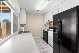 9152 Castlebar Way, Sacramento, CA 95826 - Photo 12