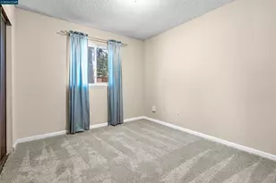 9152 Castlebar Way, Sacramento, CA 95826 - Photo 10