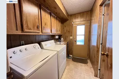 1285 Sussex Way, Hayward, CA 94544 - Photo 24