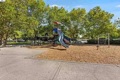 4071 Ghiotti Dr, Pleasanton, CA 94588 - Photo 22