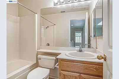 4071 Ghiotti Dr, Pleasanton, CA 94588 - Photo 8