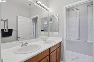 2742 St Andrews Dr, Brentwood, CA 94513 - Photo 34