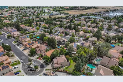 1932 Medicine Mountain Ct, Antioch, CA 94531 - Photo 38