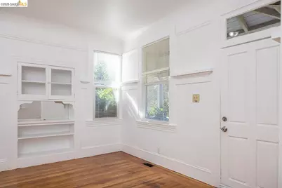 2044 Austin, Oakland, CA 94601 - Photo 6